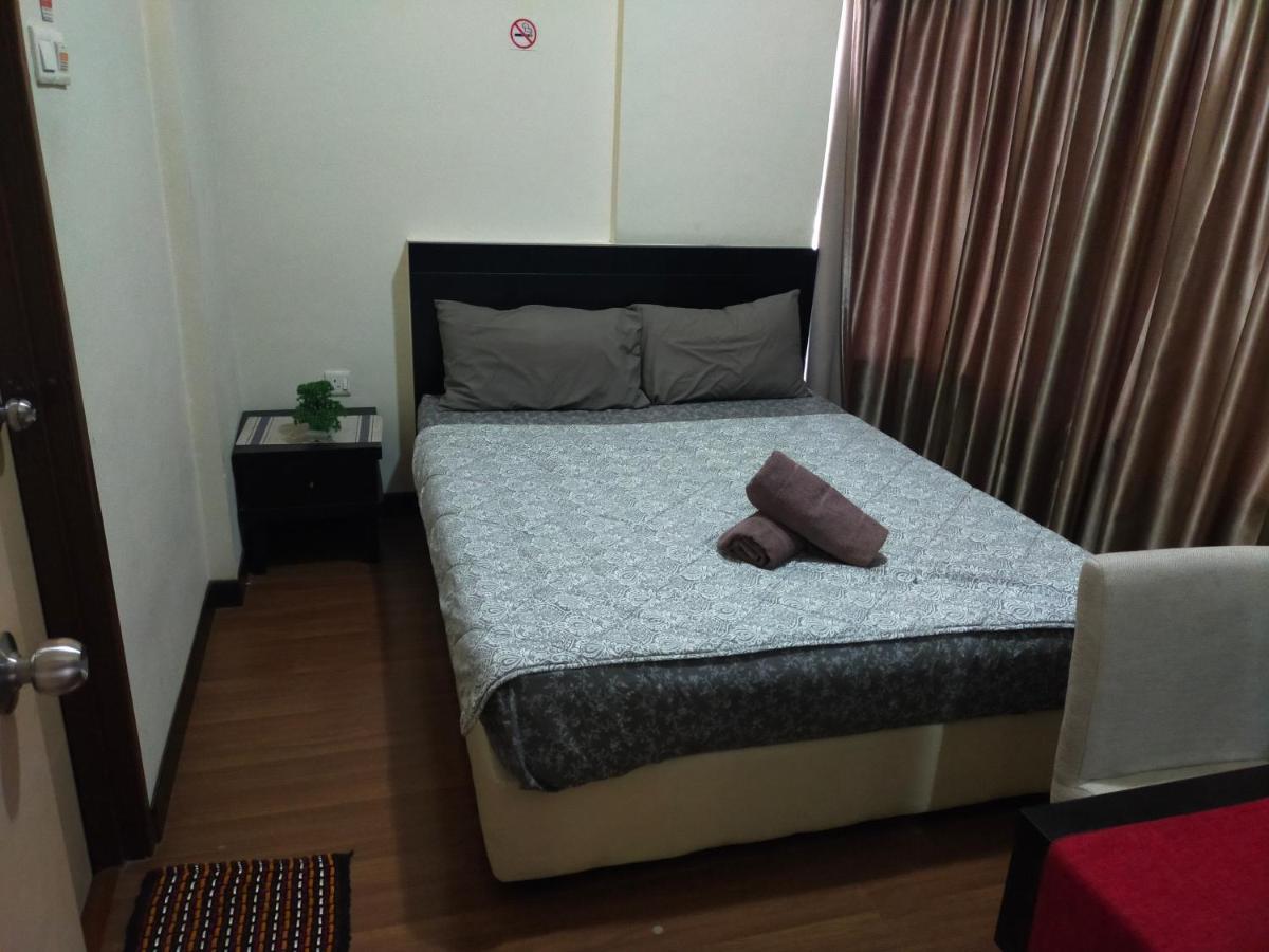 B Lagoon Muslim Apartment Malacca Bagian luar foto