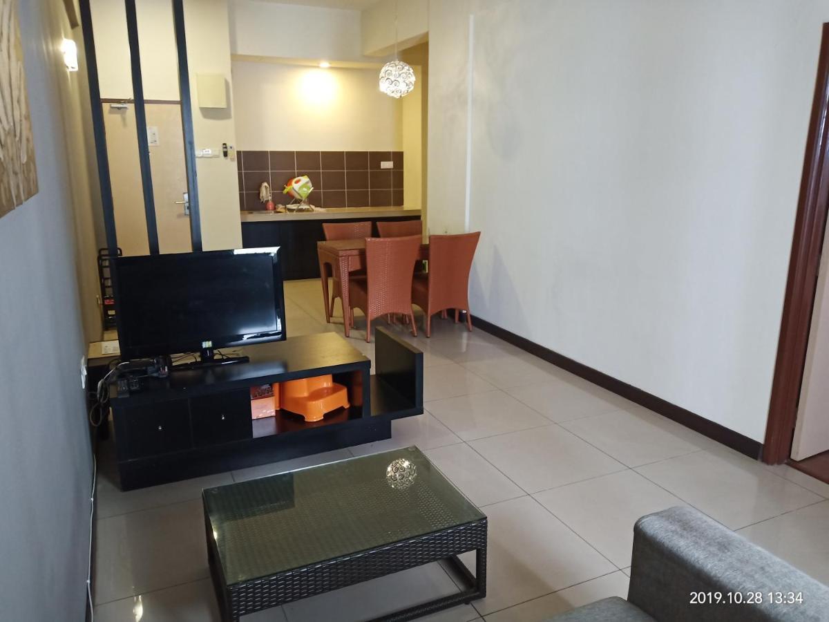 B Lagoon Muslim Apartment Malacca Bagian luar foto